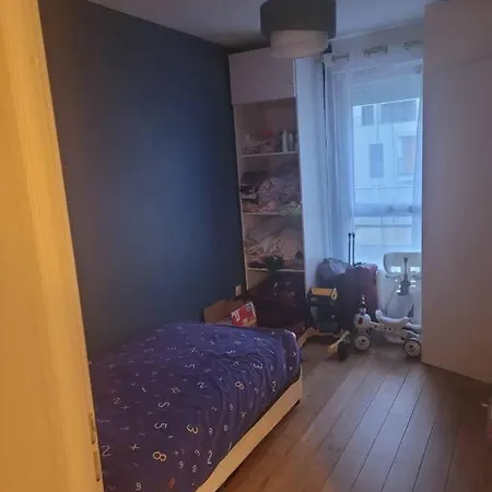 102 M2 A 10mn De La Defense Apartment